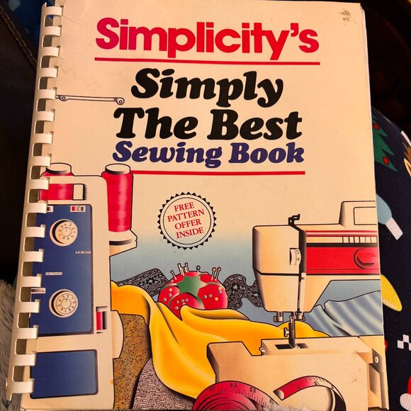Simplicitys Simply the Best Sewing Book - Spiral Bound Paperback - Picture 1 of 7